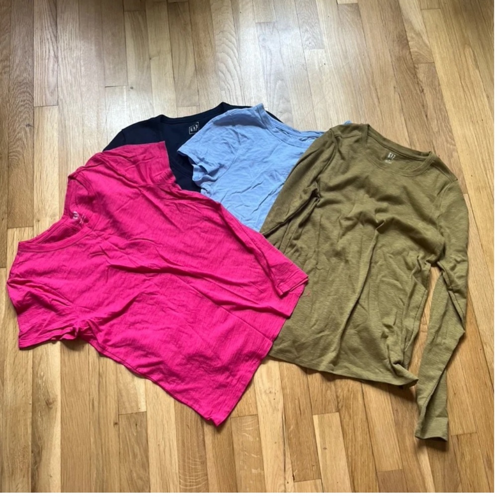 Gap Medium Shirt Bundle